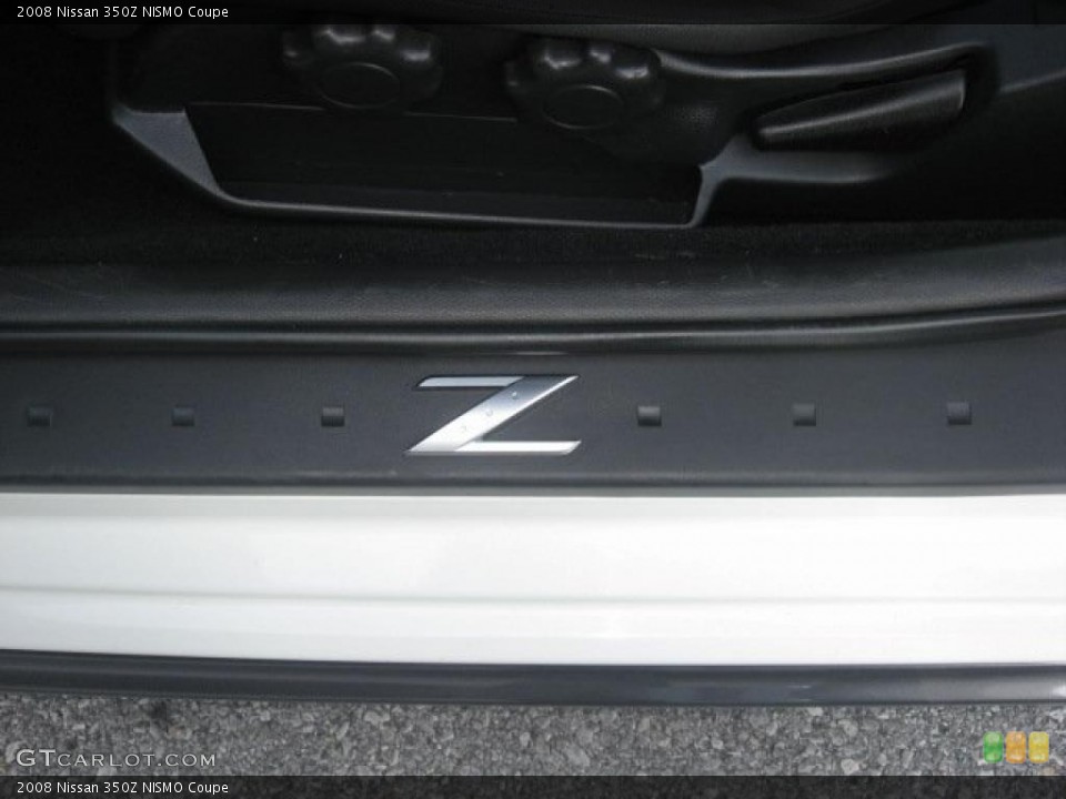 2008 Nissan 350Z Custom Badge and Logo Photo #42614887