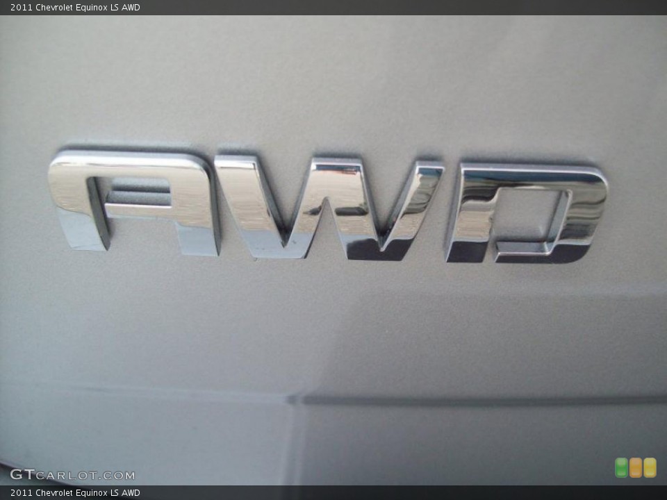 2011 Chevrolet Equinox Badges and Logos