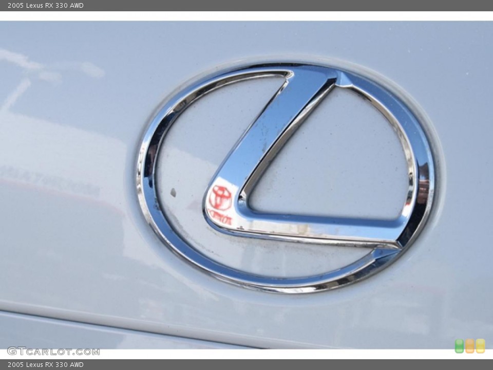 2005 Lexus RX Custom Badge and Logo Photo #42936059