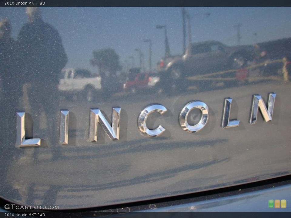 2010 Lincoln MKT Custom Badge and Logo Photo #43157133