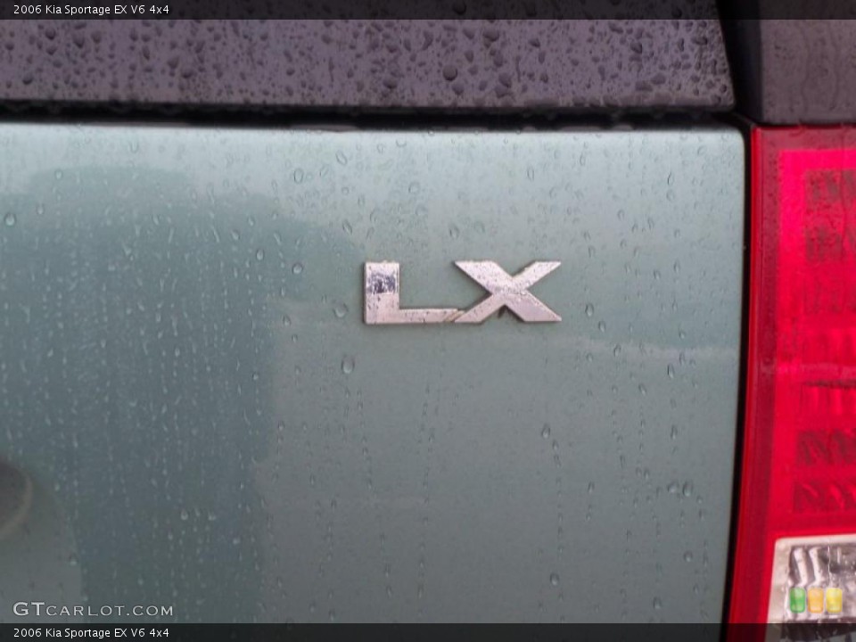 2006 Kia Sportage Badges and Logos