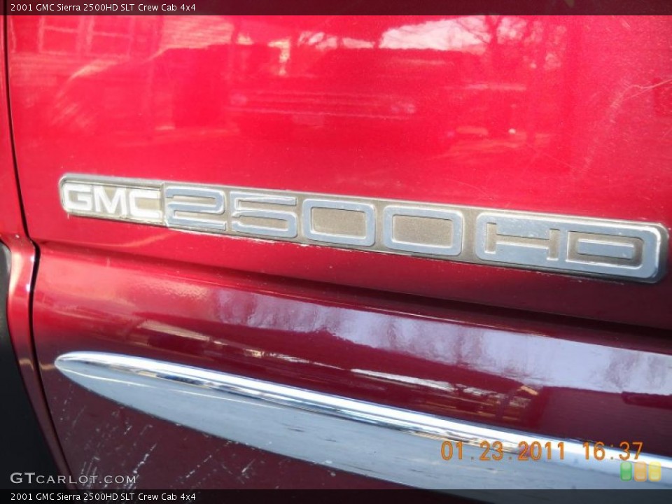 2001 GMC Sierra 2500HD Custom Badge and Logo Photo #43770904