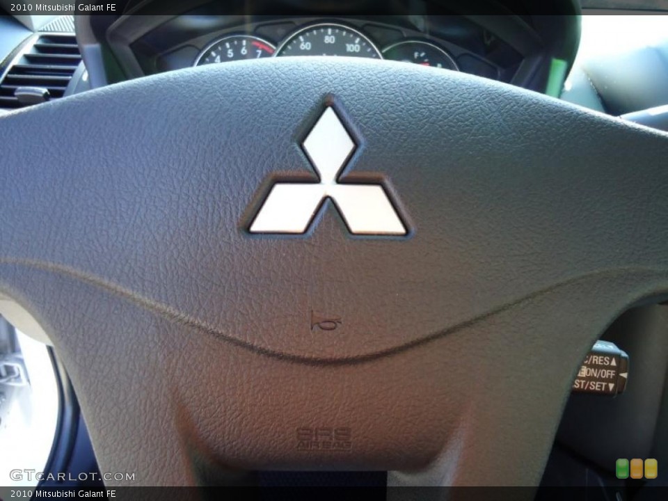 2010 Mitsubishi Galant Badges and Logos