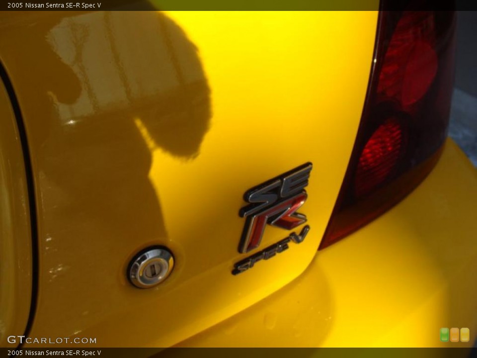 2005 Nissan Sentra Custom Badge and Logo Photo #43840797