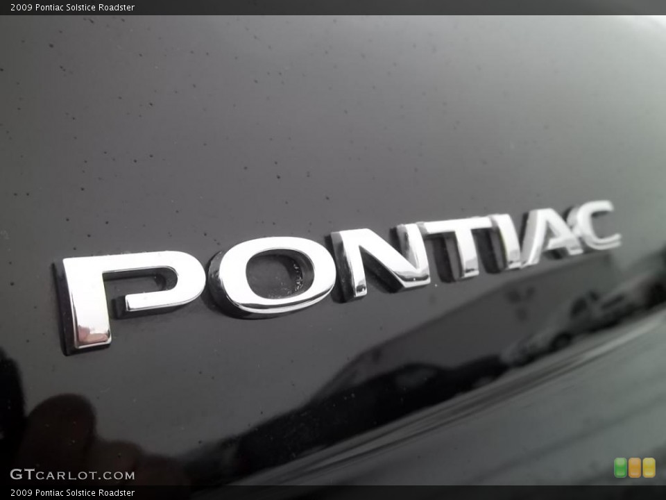 2009 Pontiac Solstice Custom Badge and Logo Photo #43989148