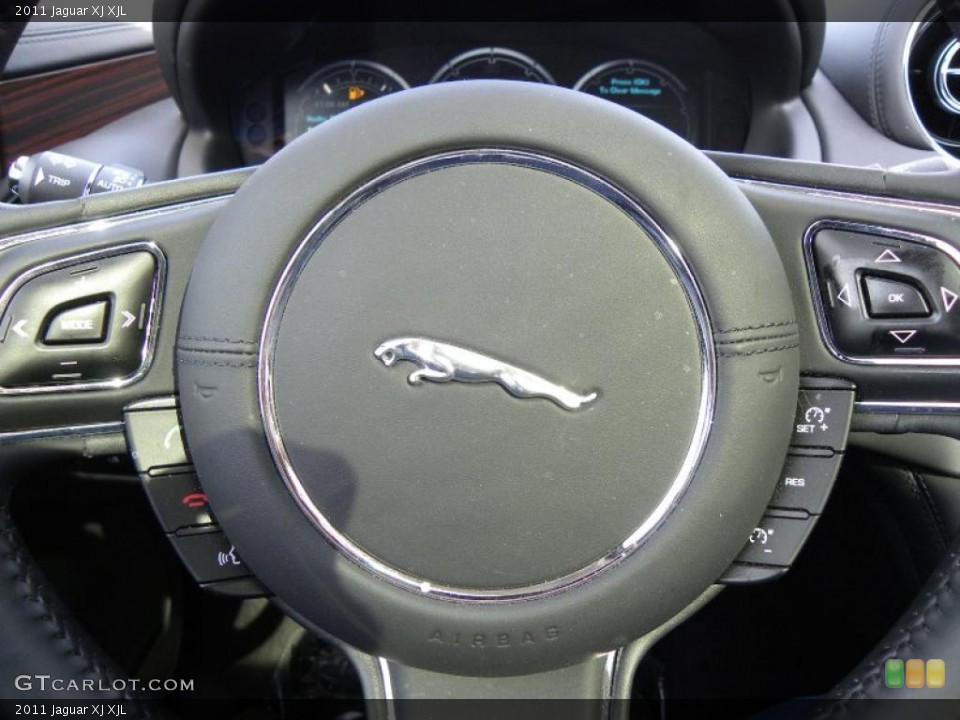 2011 Jaguar XJ Custom Badge and Logo Photo #44153141