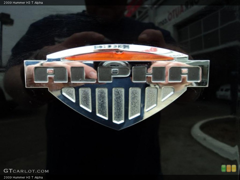 2009 Hummer H3 Custom Badge and Logo Photo #44632412