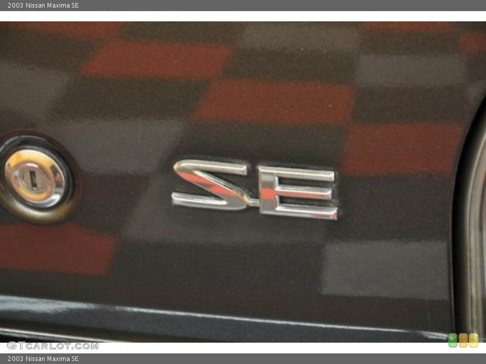 2003 Nissan Maxima Badges and Logos