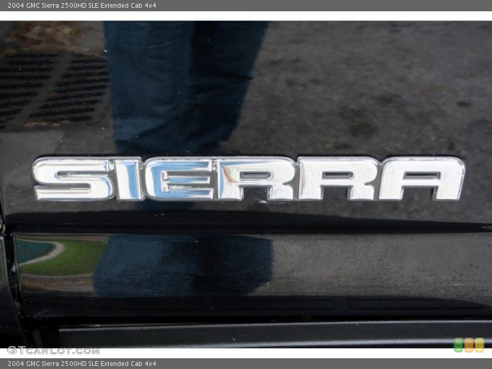 2004 GMC Sierra 2500HD Custom Badge and Logo Photo #45200373