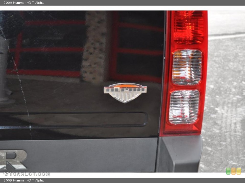 2009 Hummer H3 Custom Badge and Logo Photo #45235545