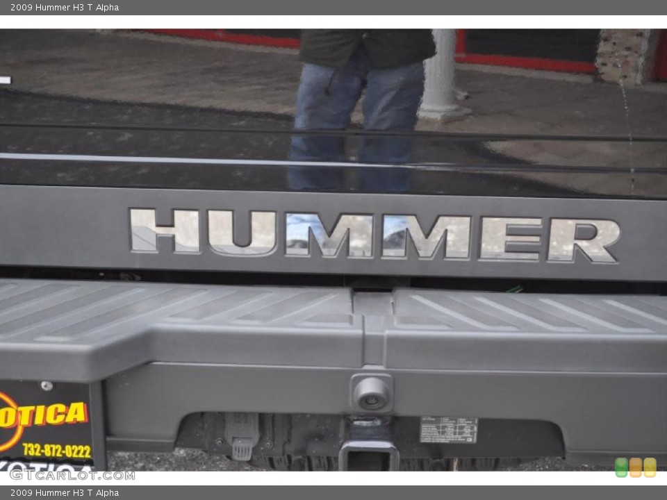 2009 Hummer H3 Custom Badge and Logo Photo #45235549