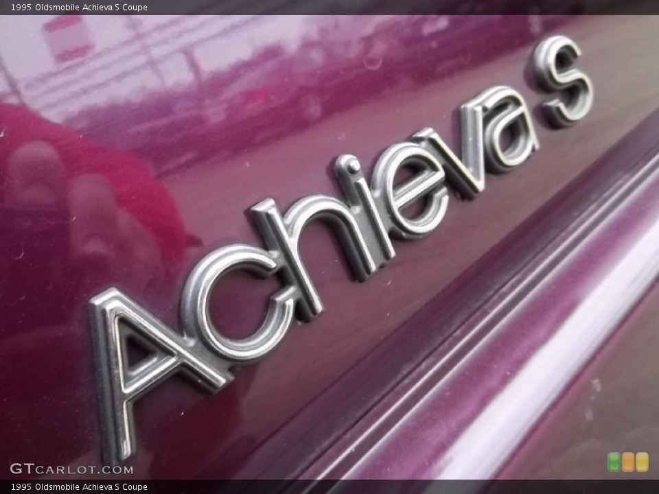 1995 Oldsmobile Achieva Badges and Logos