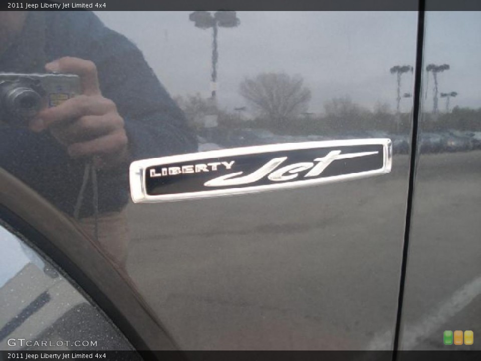 2011 Jeep Liberty Badges and Logos