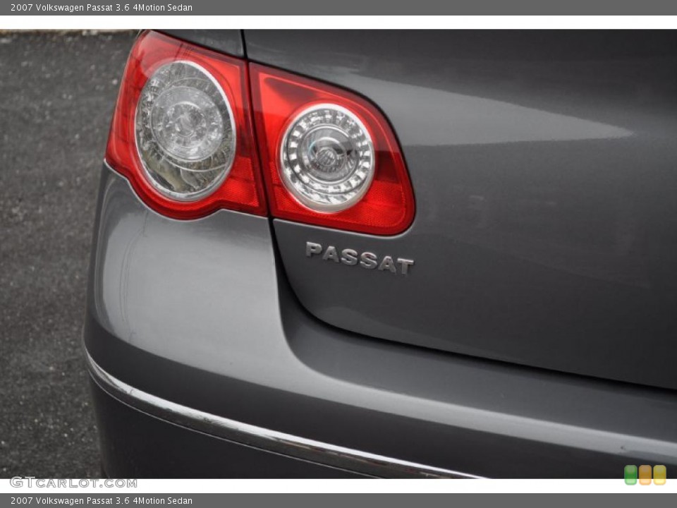 2007 Volkswagen Passat Badges and Logos