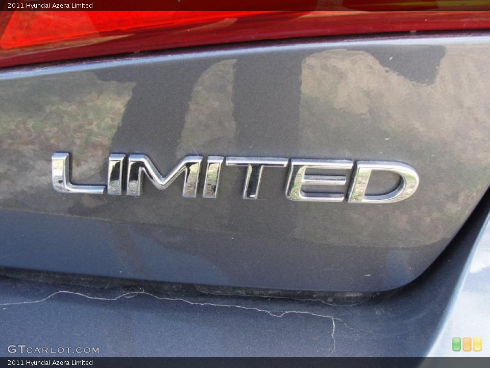 2011 Hyundai Azera Badges and Logos