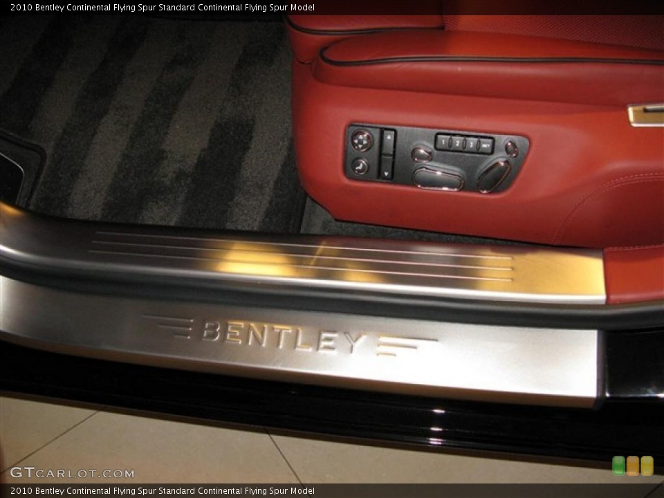 2010 Bentley Continental Flying Spur Badges and Logos