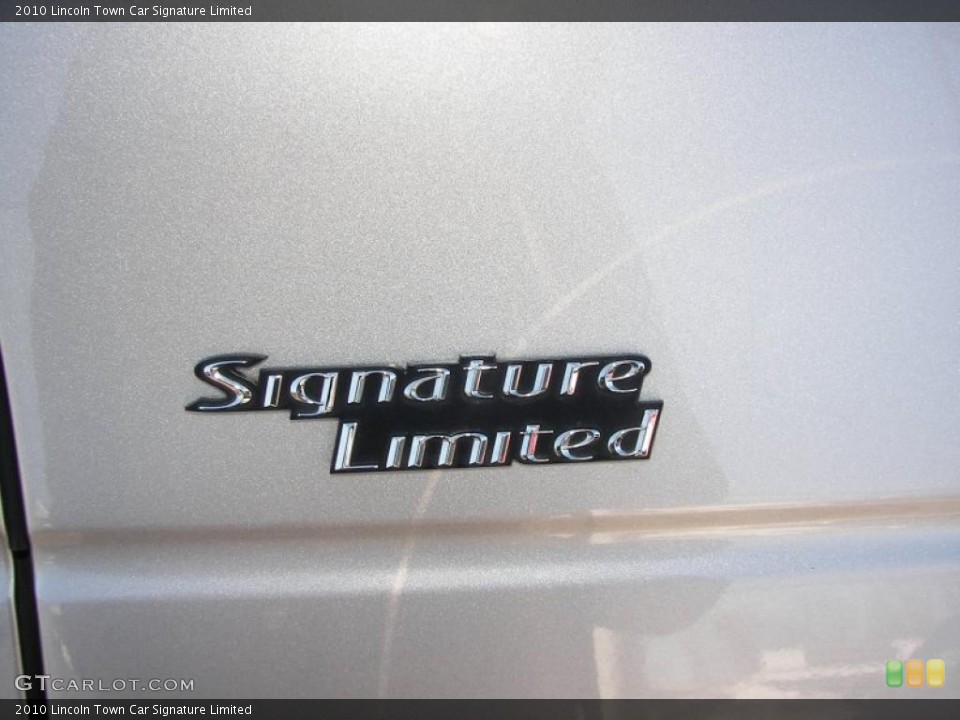 2010 Lincoln Town Car Custom Badge and Logo Photo #45740062