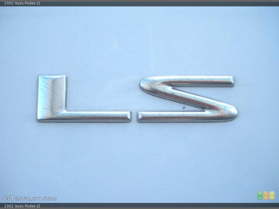 2002 Isuzu Rodeo Custom Badge and Logo Photo #45950316