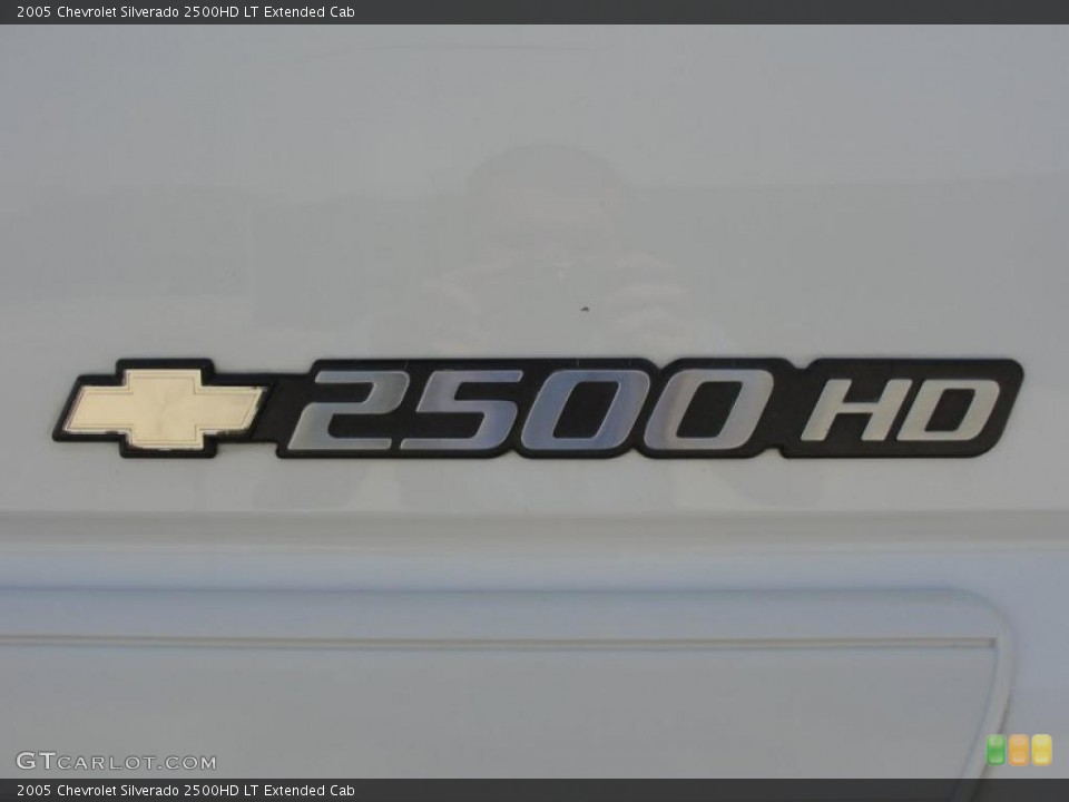 2005 Chevrolet Silverado 2500HD Custom Badge and Logo Photo #46073820