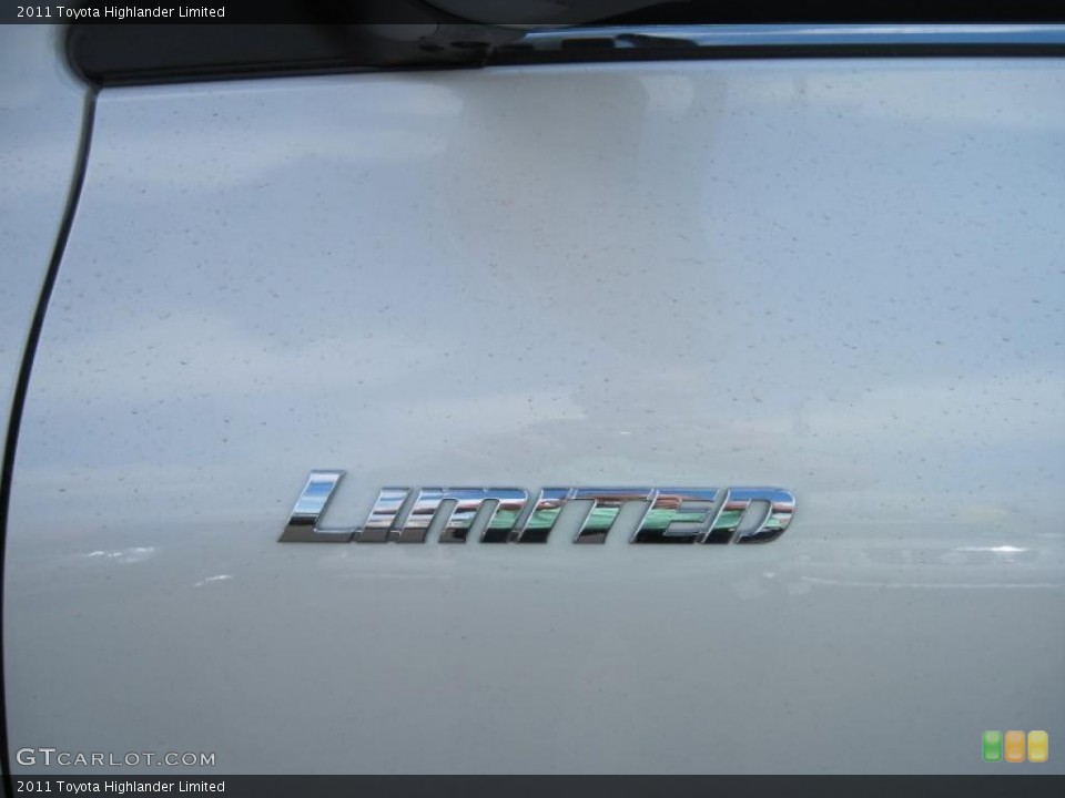 2011 Toyota Highlander Custom Badge and Logo Photo #46093616