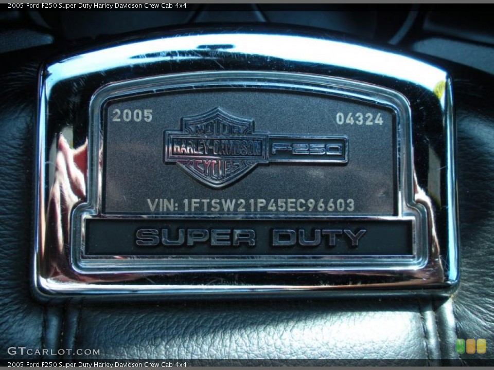 2005 Ford F250 Super Duty Custom Badge and Logo Photo #46108589