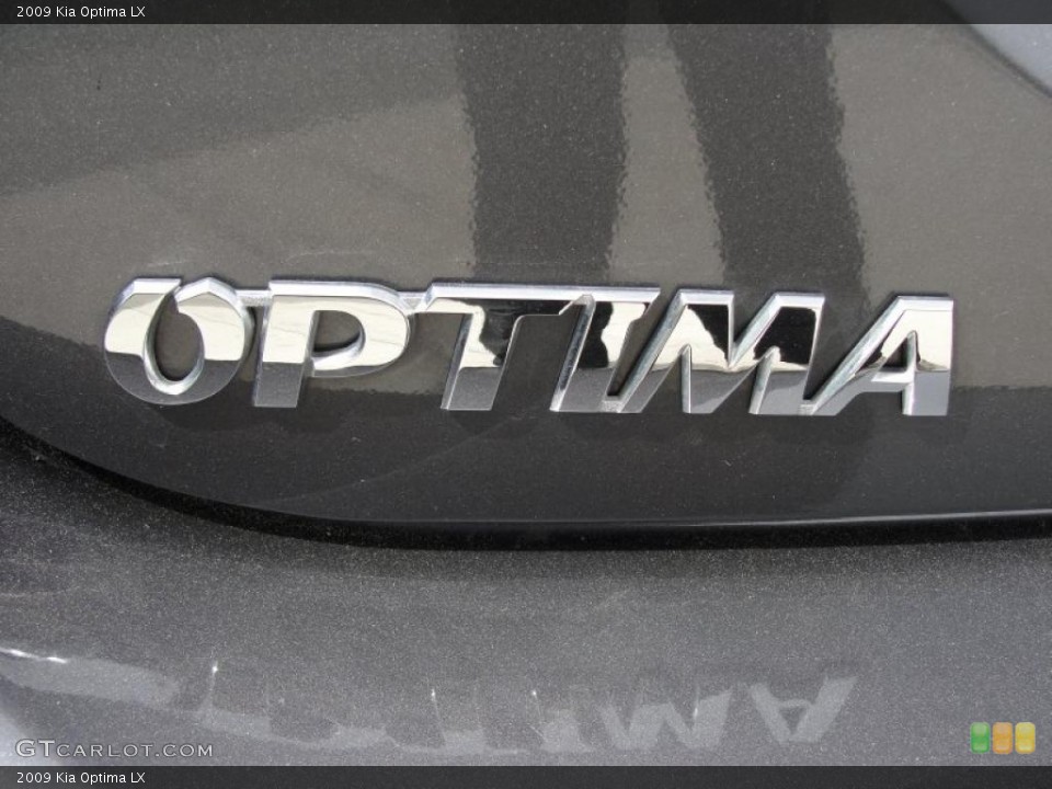 2009 Kia Optima Badges and Logos