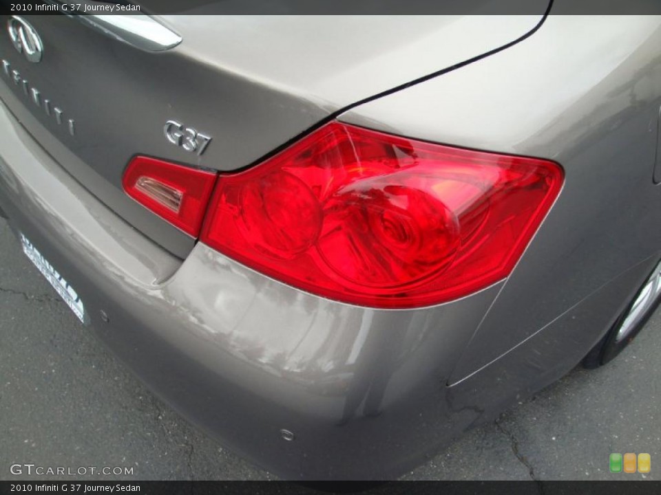 2010 Infiniti G Custom Badge and Logo Photo #46690417