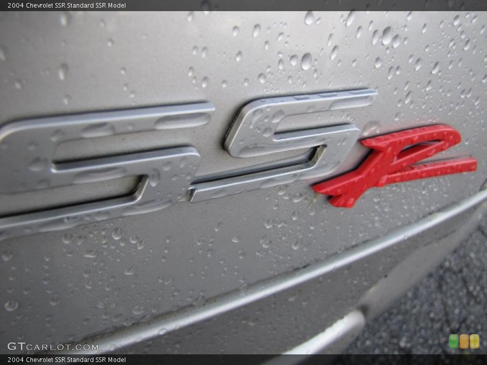 2004 Chevrolet SSR Custom Badge and Logo Photo #46709007