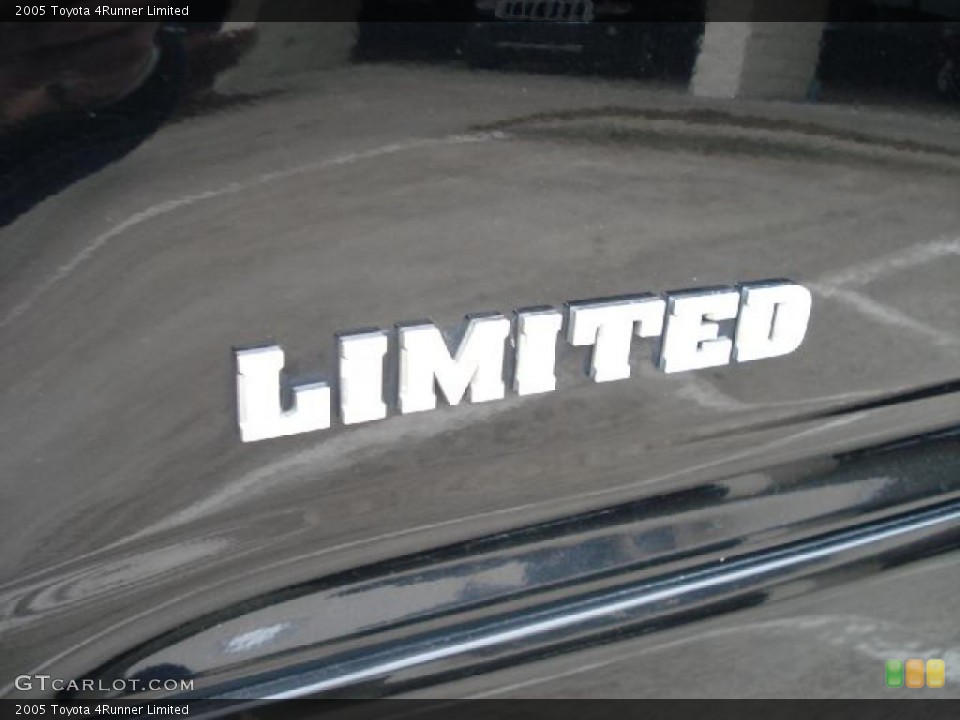 2005 Toyota 4Runner Badges and Logos
