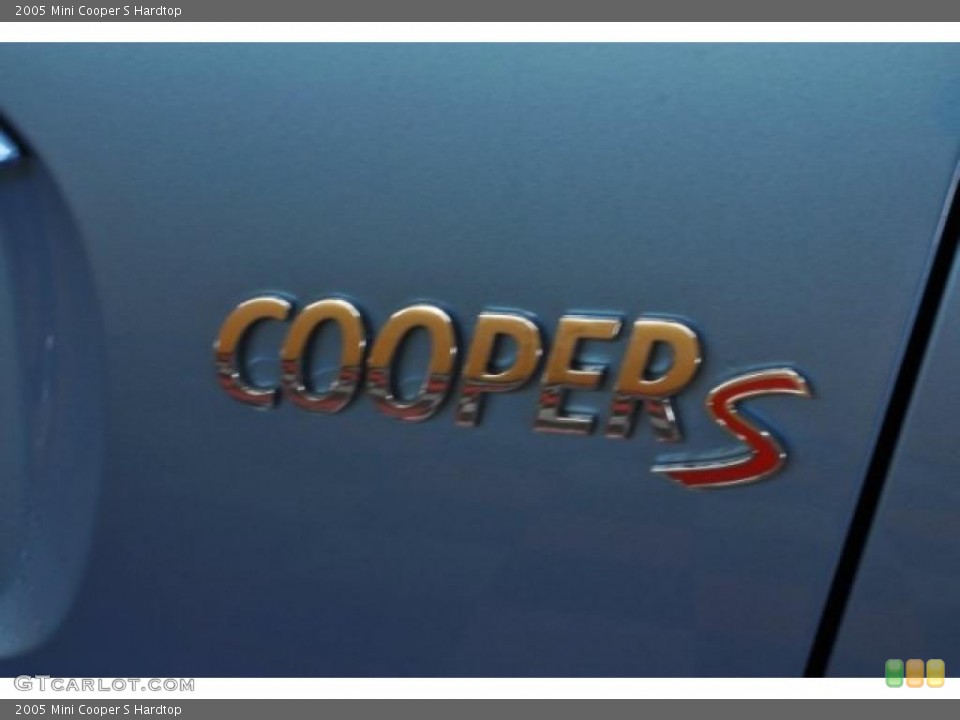 2005 Mini Cooper Custom Badge and Logo Photo #47037726