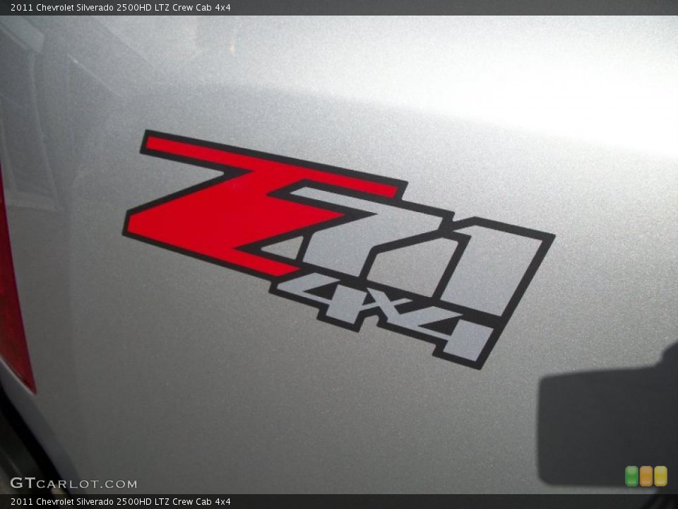 2011 Chevrolet Silverado 2500HD Custom Badge and Logo Photo #47307110
