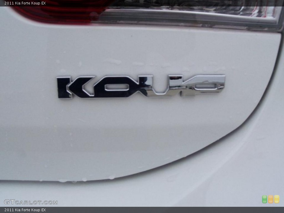 2011 Kia Forte Koup Badges and Logos