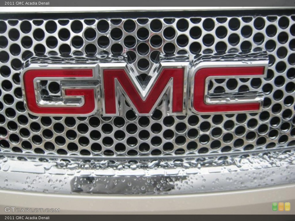 2011 GMC Acadia Custom Badge and Logo Photo #47398403