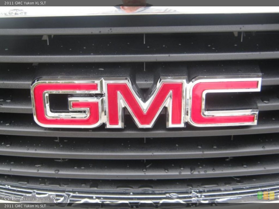 2011 GMC Yukon Custom Badge and Logo Photo #47398586