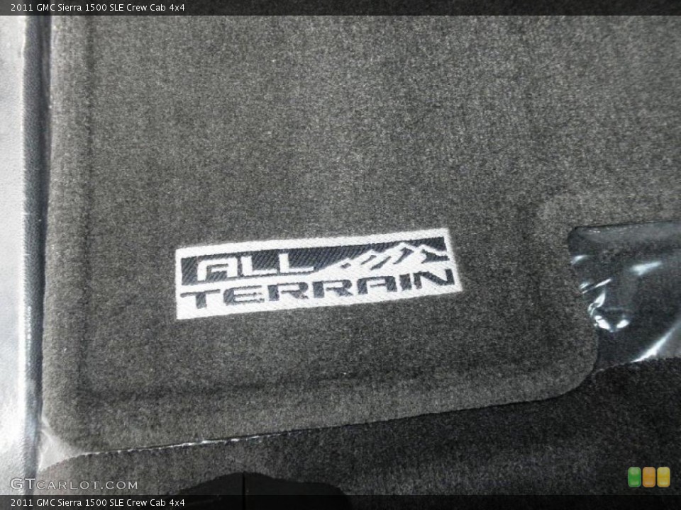 2011 GMC Sierra 1500 Custom Badge and Logo Photo #47494533