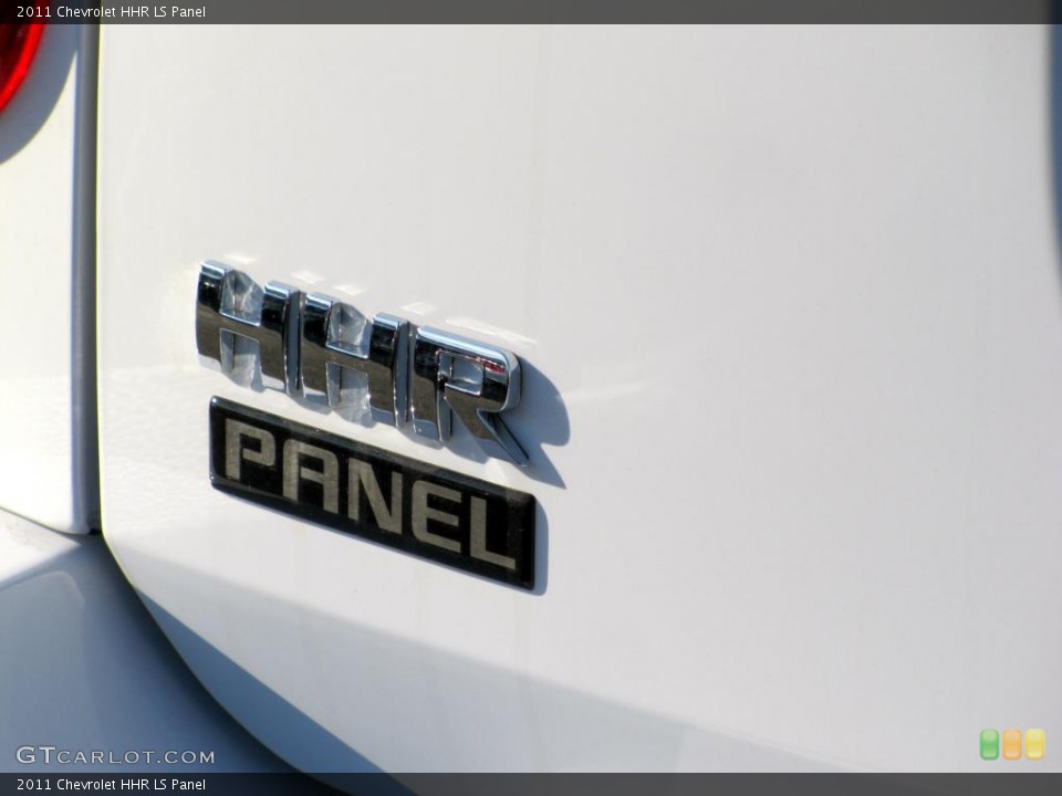 2011 Chevrolet HHR Badges and Logos