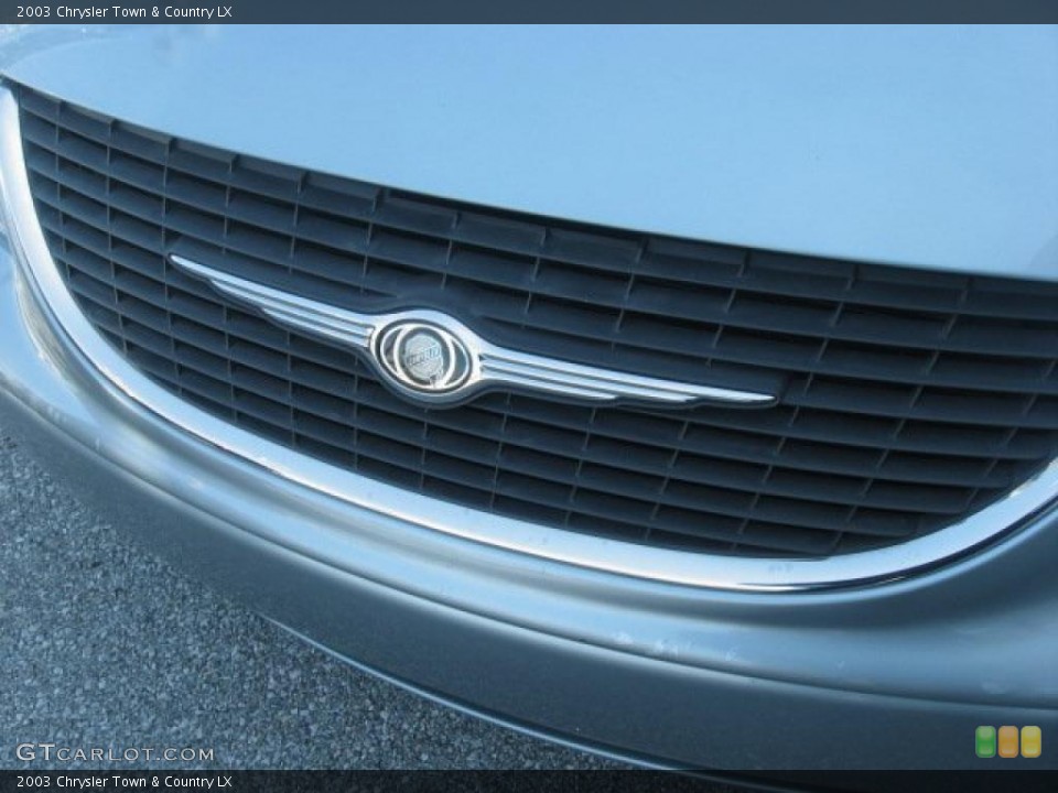 2003 Chrysler Town & Country Badges and Logos