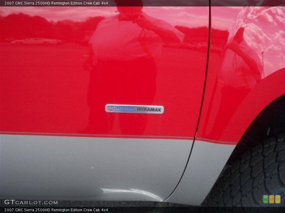 2007 GMC Sierra 2500HD Custom Badge and Logo Photo #47645395