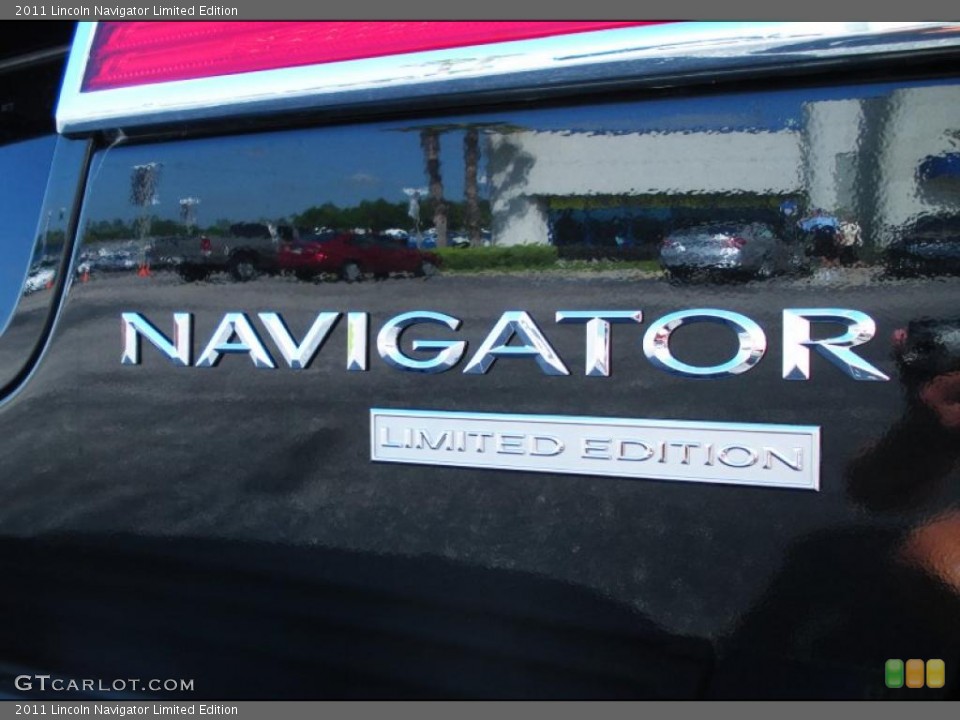 2011 Lincoln Navigator Custom Badge and Logo Photo #47774301