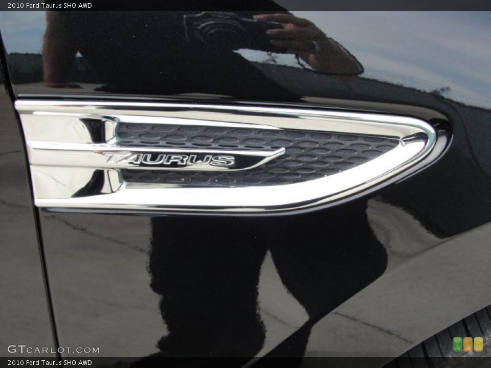 2010 Ford Taurus Custom Badge and Logo Photo #48140076