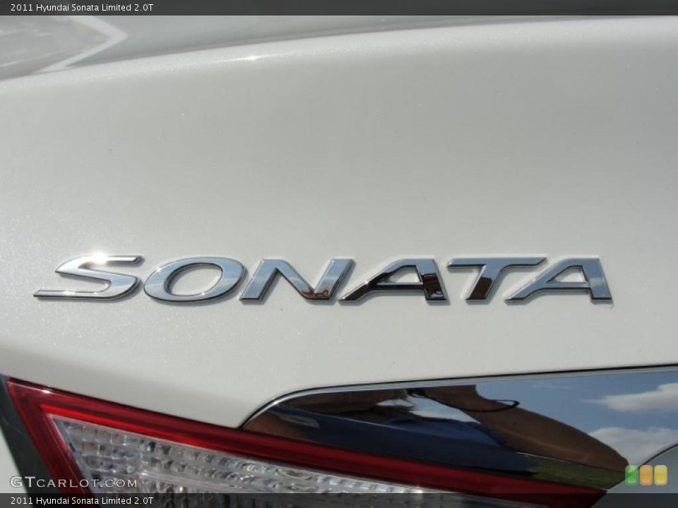 2011 Hyundai Sonata Custom Badge and Logo Photo #48230912