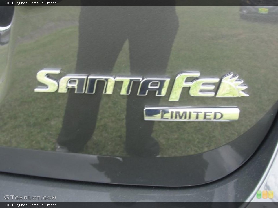 2011 Hyundai Santa Fe Custom Badge and Logo Photo #48276346