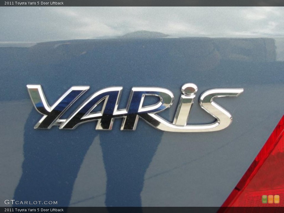 2011 Toyota Yaris Badges and Logos