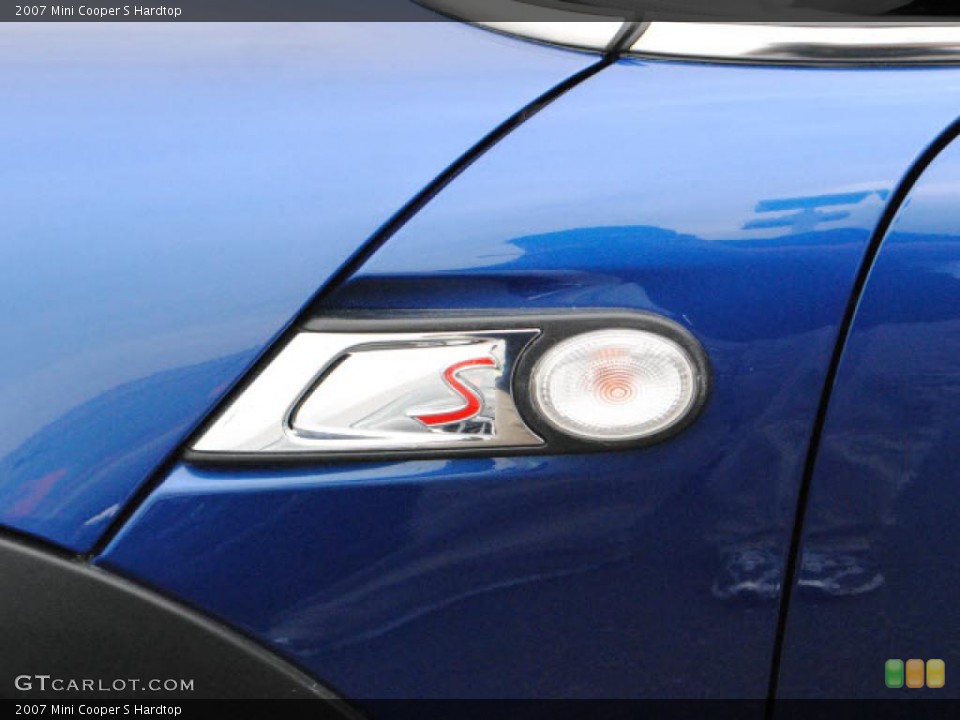 2007 Mini Cooper Custom Badge and Logo Photo #48449907