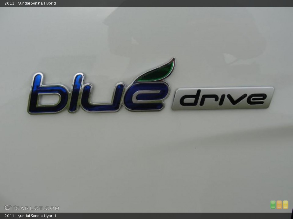 2011 Hyundai Sonata Custom Badge and Logo Photo #48477186