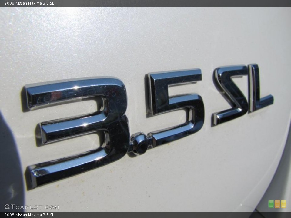 2008 Nissan Maxima Badges and Logos