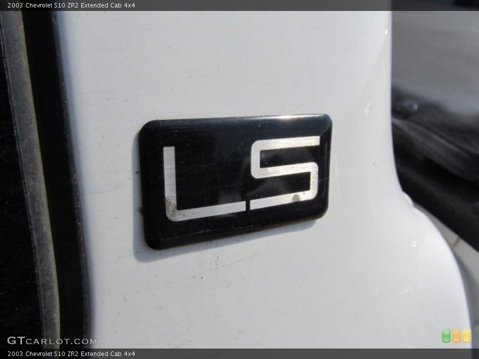 2003 Chevrolet S10 Custom Badge and Logo Photo #48543470