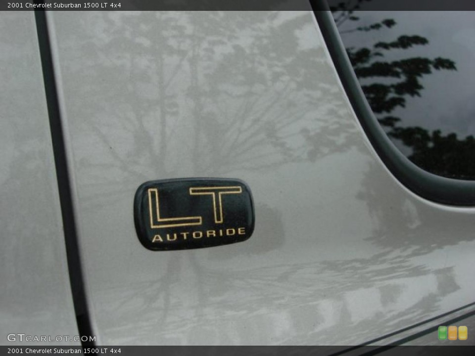 2001 Chevrolet Suburban Badges and Logos