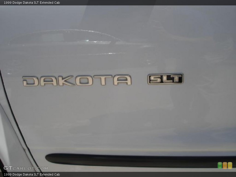 1999 Dodge Dakota Badges and Logos