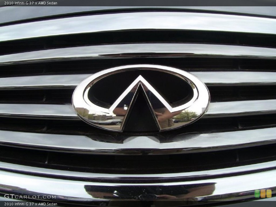 2010 Infiniti G Custom Badge and Logo Photo #49060387